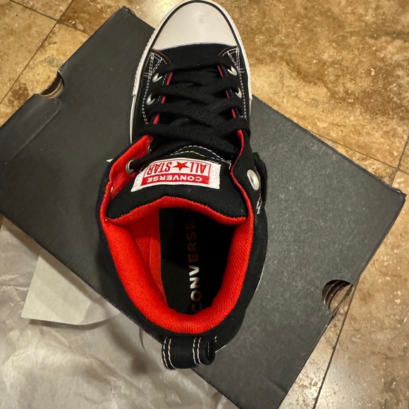 Converse men’s Black and Red High-Tops - Picture 4 of 5